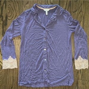 Soma Pajama Top Small‎ Long Sleeve Top with Lace Detail